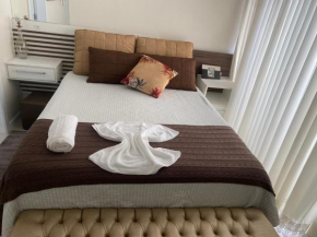 2 Dorm Apartamento na quadra do mar Rua 2700 até 5 pessoas